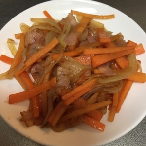 御弁当に一品 人参とベーコンと玉ねぎのササッと炒め レシピ 作り方 By ライム2141 楽天レシピ 御弁当に一品 人参とベーコンと玉ねぎのササッと炒め レシピ 作り方 By ライム2141 楽天レシピ